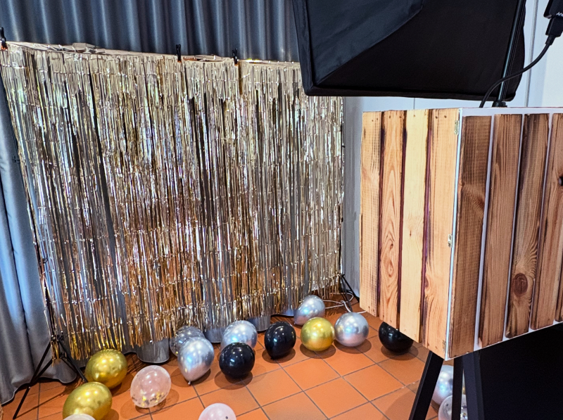 Bunte Foto-Accessoires Flatlay